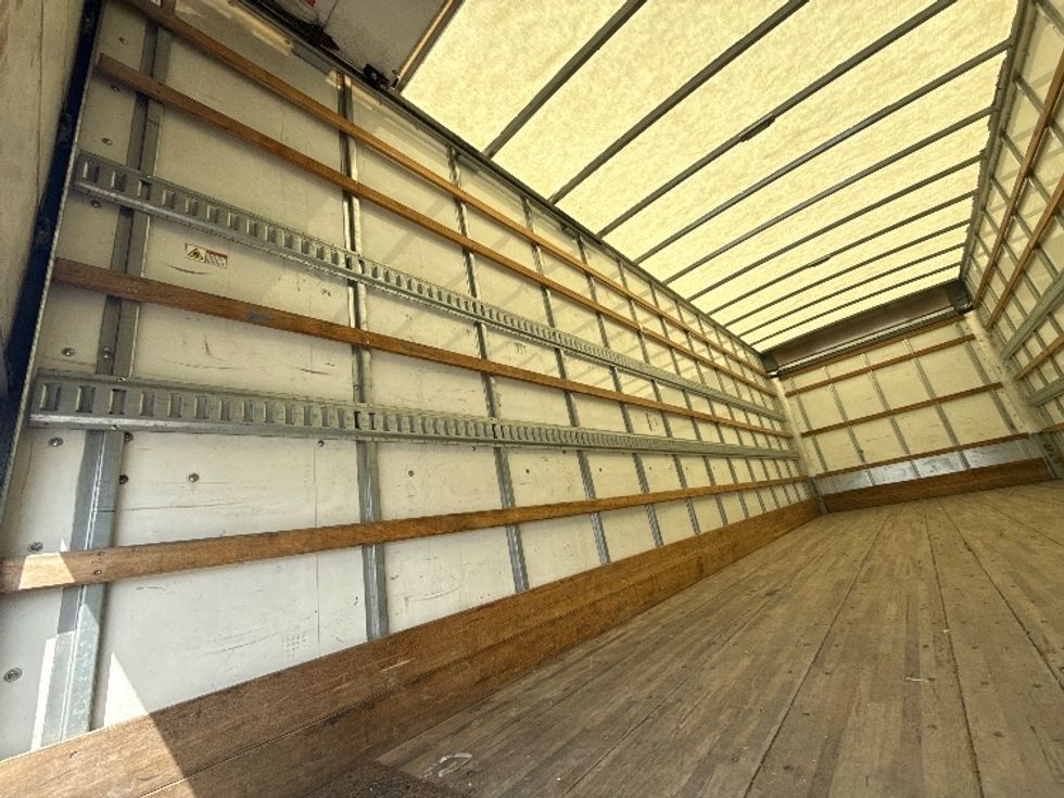 Medium Duty Box Truck-Light and Medium Duty Trucks-International-2022-MV607-Torrance-CA-261,398\n\t\tmiles-$ 45,250 - Image 11