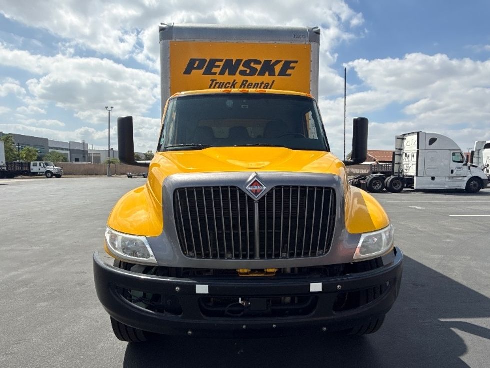 Medium Duty Box Truck-Light and Medium Duty Trucks-International-2022-MV607-Torrance-CA-261,398\n\t\tmiles-$ 45,250 - Image 2