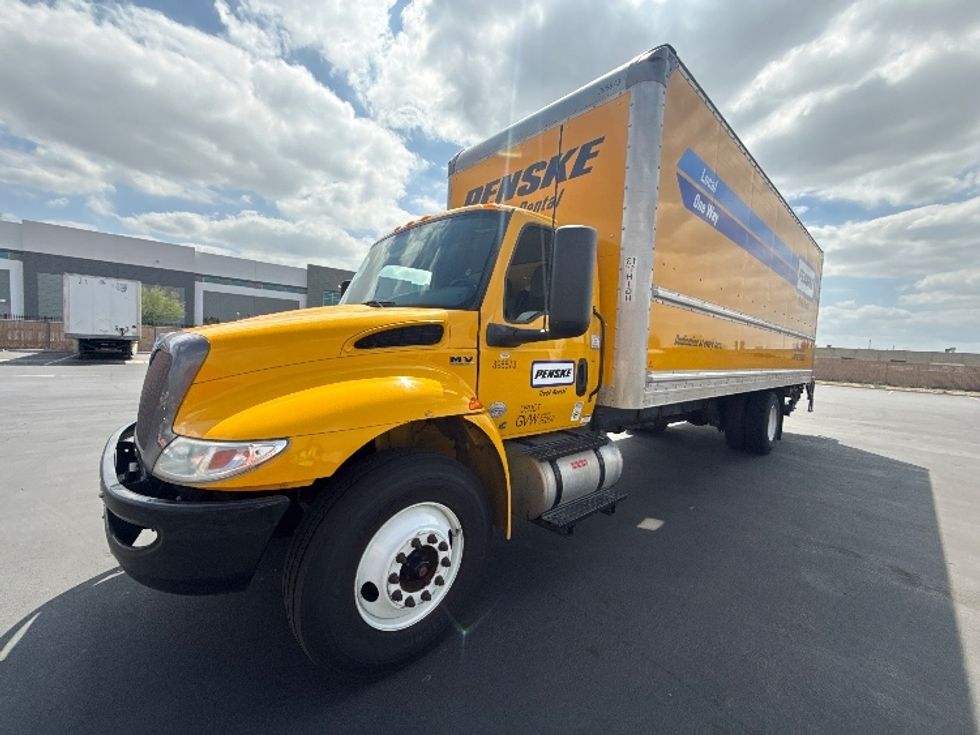 Medium Duty Box Truck-Light and Medium Duty Trucks-International-2022-MV607-Torrance-CA-261,398\n\t\tmiles-$ 45,250 - Image 3