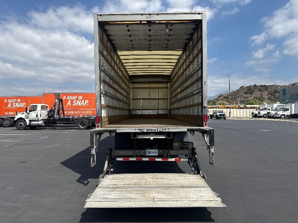 Medium Duty Box Truck-Light and Medium Duty Trucks-International-2022-MV607-Torrance-CA-261,398\n\t\tmiles-$ 45,250 - Image 9