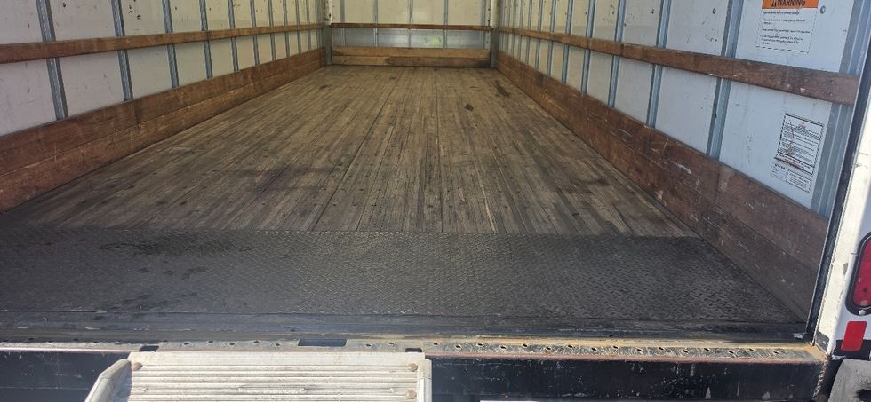 Medium Duty Box Truck-Light and Medium Duty Trucks-International-2022-MV607-Torrance-CA-267,400\n\t\tmiles-$ 38,250 - Image 10