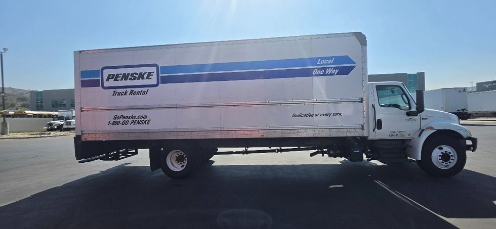 Medium Duty Box Truck-Light and Medium Duty Trucks-International-2022-MV607-Torrance-CA-267,400\n\t\tmiles-$ 38,250 - Image 15