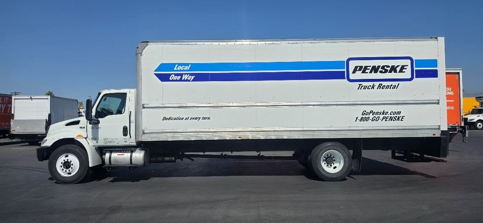 Medium Duty Box Truck-Light and Medium Duty Trucks-International-2022-MV607-Torrance-CA-267,400\n\t\tmiles-$ 38,250 - Image 4