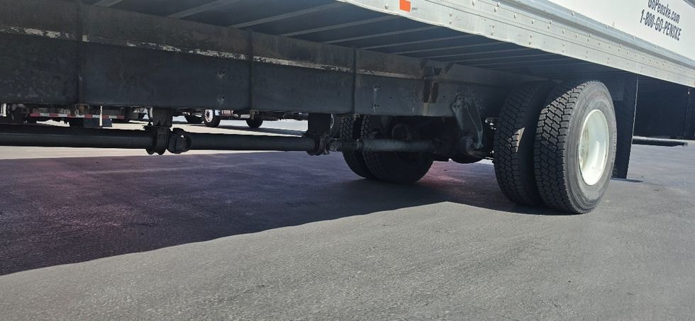 Medium Duty Box Truck-Light and Medium Duty Trucks-International-2022-MV607-Torrance-CA-267,400\n\t\tmiles-$ 38,250 - Image 5