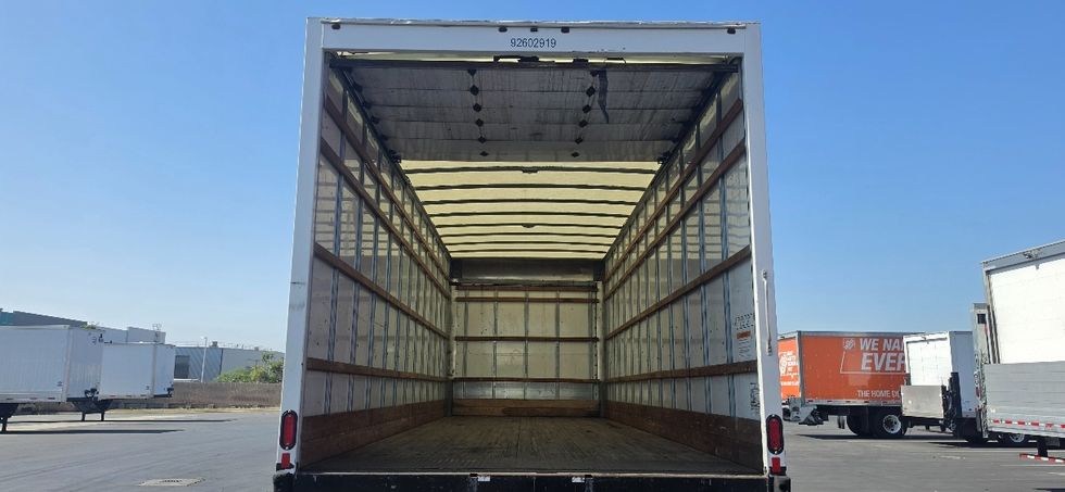 Medium Duty Box Truck-Light and Medium Duty Trucks-International-2022-MV607-Torrance-CA-267,400\n\t\tmiles-$ 38,250 - Image 8