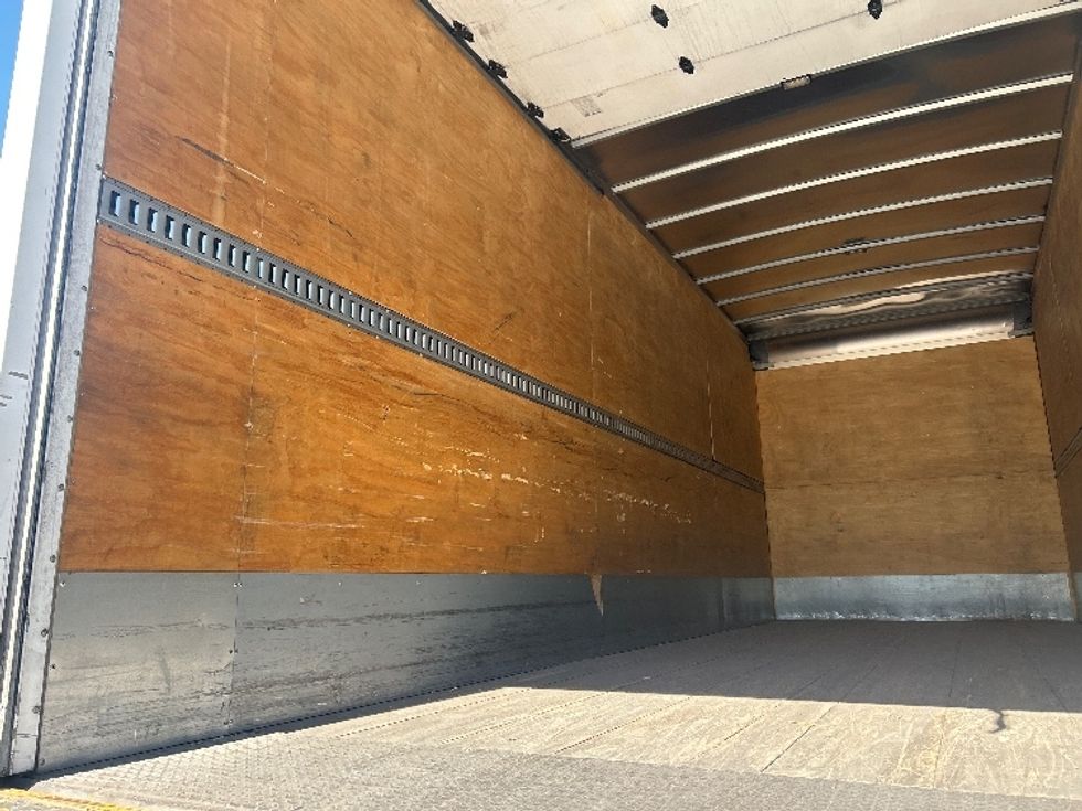 Medium Duty Box Truck-Light and Medium Duty Trucks-International-2022-MV607-Torrance-CA-77,813\n\t\tmiles-$ 72,500 - Image 11