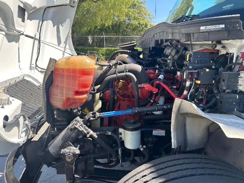 Medium Duty Box Truck-Light and Medium Duty Trucks-International-2022-MV607-Torrance-CA-77,813\n\t\tmiles-$ 72,500 - Image 23