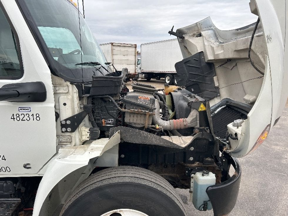 Medium Duty Box Truck-Light and Medium Duty Trucks-International-2022-MV607-Traverse City-MI-126,264\n\t\tmiles-$ 68,500 - Image 20