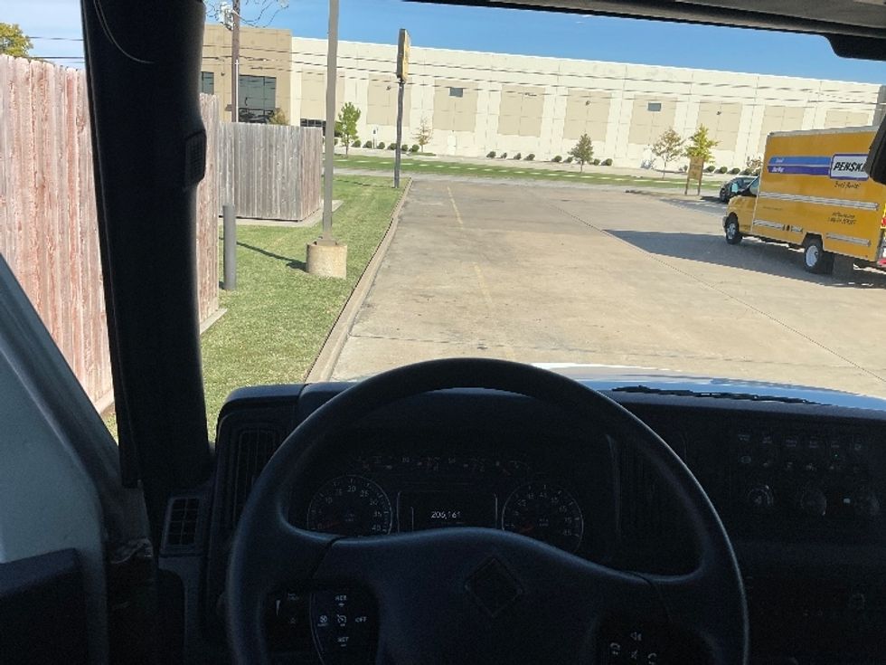 Medium Duty Box Truck-Light and Medium Duty Trucks-International-2022-MV607-Tulsa-OK-206,230\n\t\tmiles-$ 52,750 - Image 18