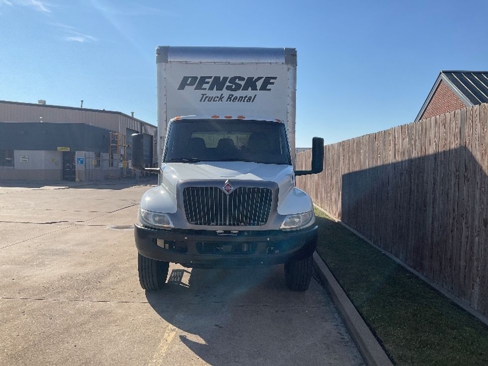 Medium Duty Box Truck-Light and Medium Duty Trucks-International-2022-MV607-Tulsa-OK-206,230\n\t\tmiles-$ 52,750 - Image 2