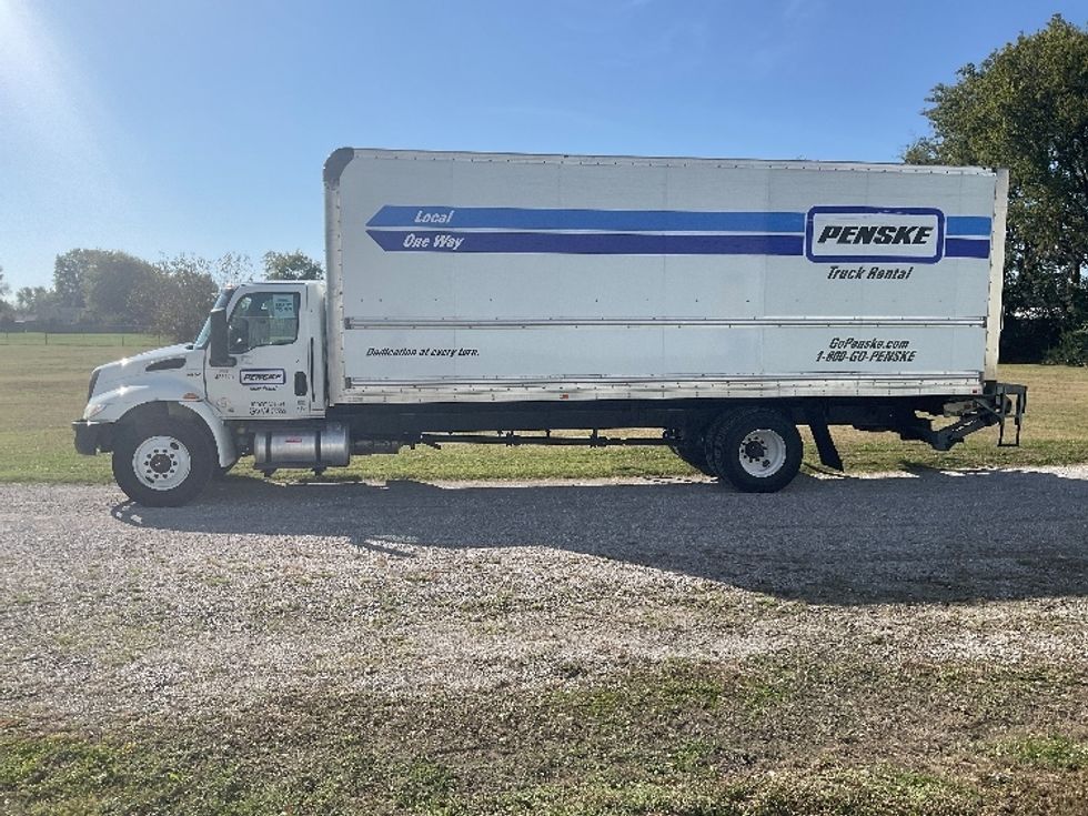 Medium Duty Box Truck-Light and Medium Duty Trucks-International-2022-MV607-Tulsa-OK-206,230\n\t\tmiles-$ 52,750 - Image 4