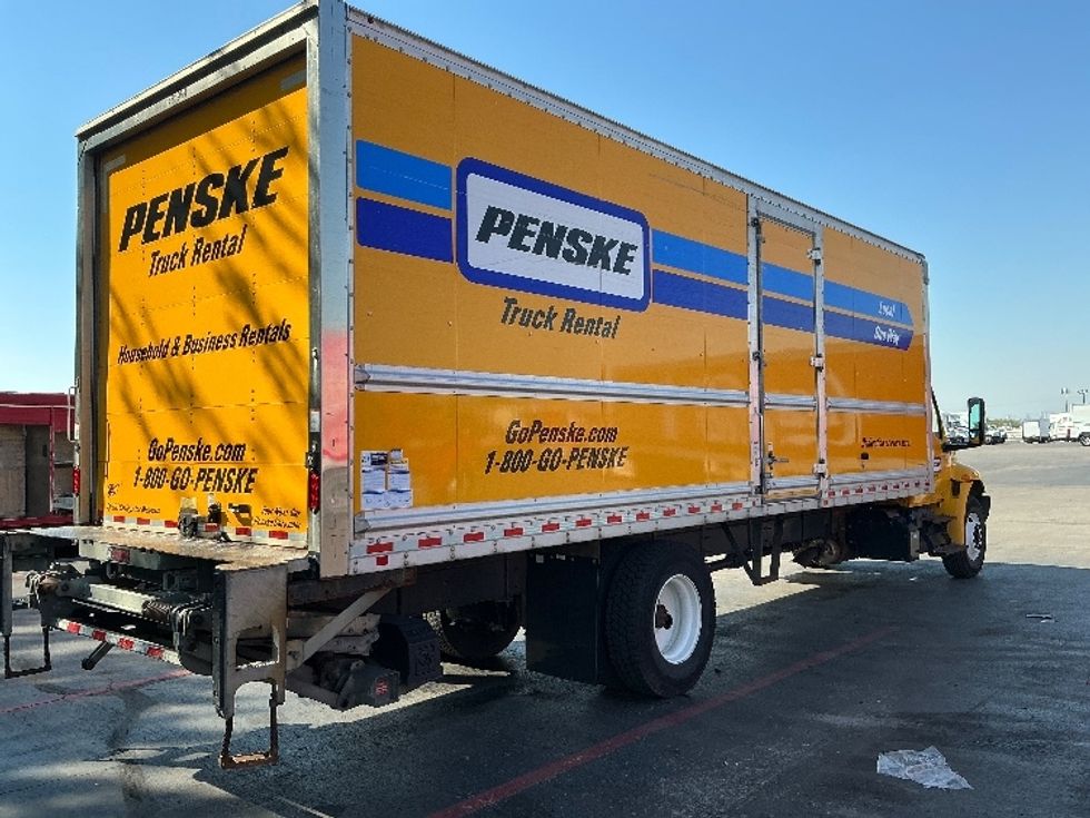 Medium Duty Box Truck-Light and Medium Duty Trucks-International-2022-MV607-Tulsa-OK-235,416\n\t\tmiles-$ 46,250 - Image 13