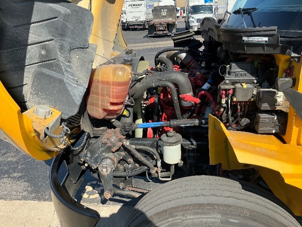 Medium Duty Box Truck-Light and Medium Duty Trucks-International-2022-MV607-Tulsa-OK-242,187\n\t\tmiles-$ 42,000 - Image 24