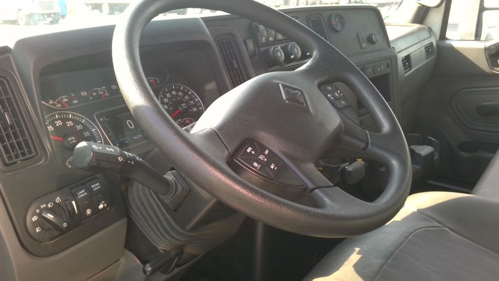 Medium Duty Box Truck-Light and Medium Duty Trucks-International-2022-MV607-Tuscaloosa-AL-107,165\n\t\tmiles-$ 74,250 - Image 16