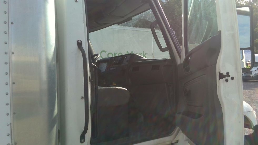 Medium Duty Box Truck-Light and Medium Duty Trucks-International-2022-MV607-Tuscaloosa-AL-107,165\n\t\tmiles-$ 74,250 - Image 19