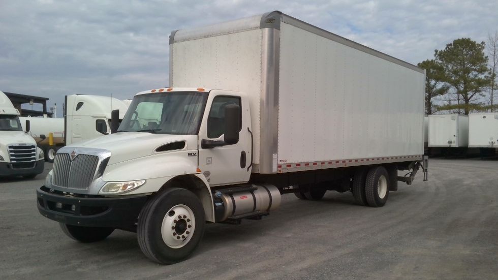 Medium Duty Box Truck-Light and Medium Duty Trucks-International-2022-MV607-Tuscaloosa-AL-107,165\n\t\tmiles-$ 74,250 - Image 3
