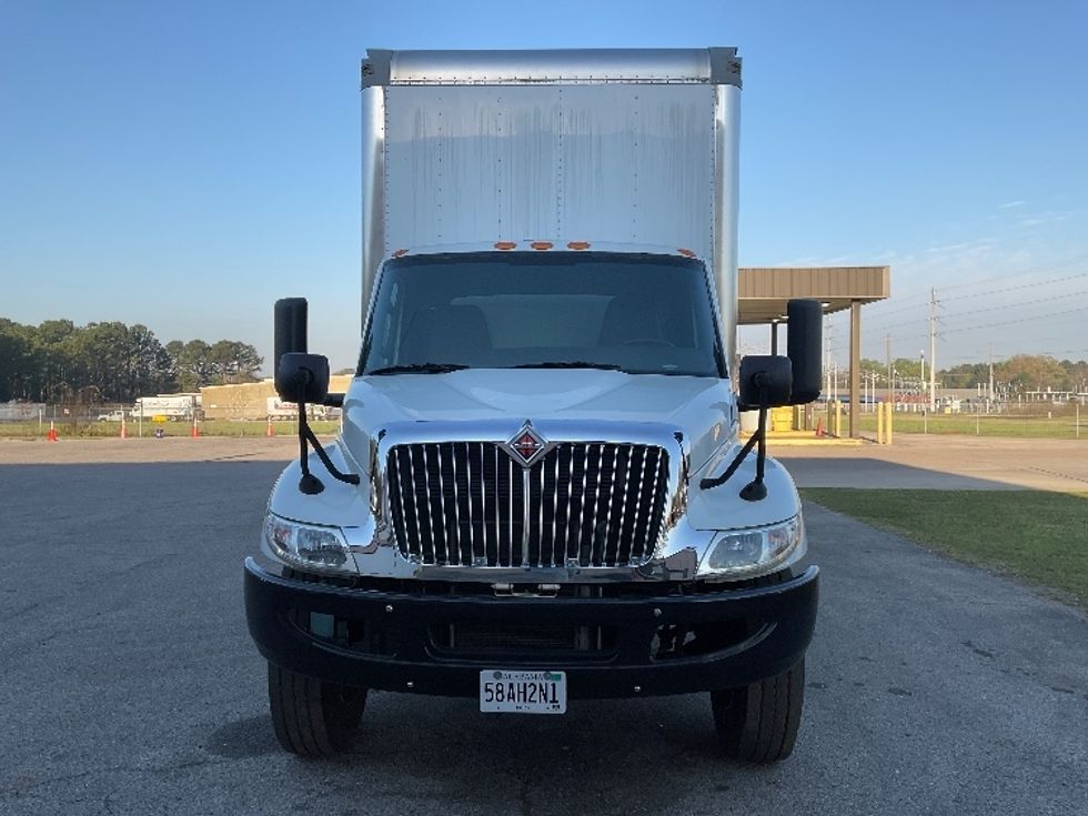 Medium Duty Box Truck-Light and Medium Duty Trucks-International-2022-MV607-Tuscaloosa-AL-22,024\n\t\tmiles-$ 78,250 - Image 2