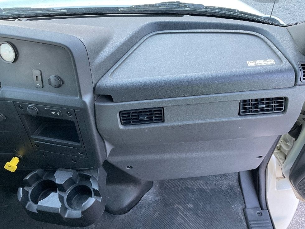 Medium Duty Box Truck-Light and Medium Duty Trucks-International-2022-MV607-Tuscaloosa-AL-22,024\n\t\tmiles-$ 78,250 - Image 21