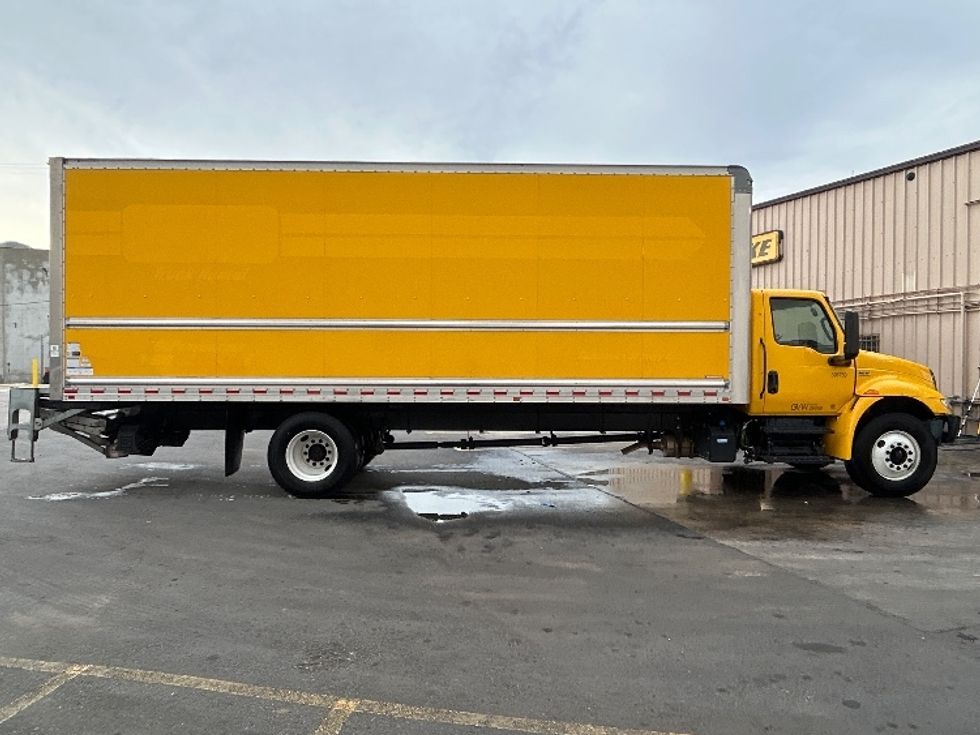 Medium Duty Box Truck-Light and Medium Duty Trucks-International-2022-MV607-Vernon-CA-79,019\n\t\tmiles-$ 76,500 - Image 10