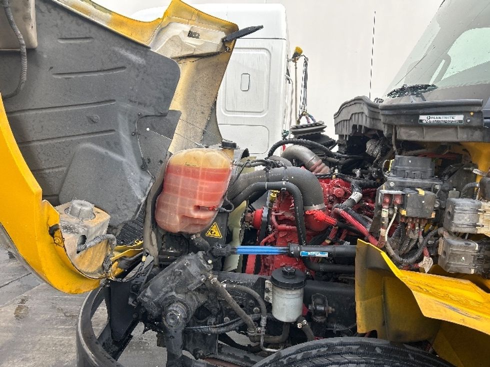 Medium Duty Box Truck-Light and Medium Duty Trucks-International-2022-MV607-Vernon-CA-79,019\n\t\tmiles-$ 76,500 - Image 19