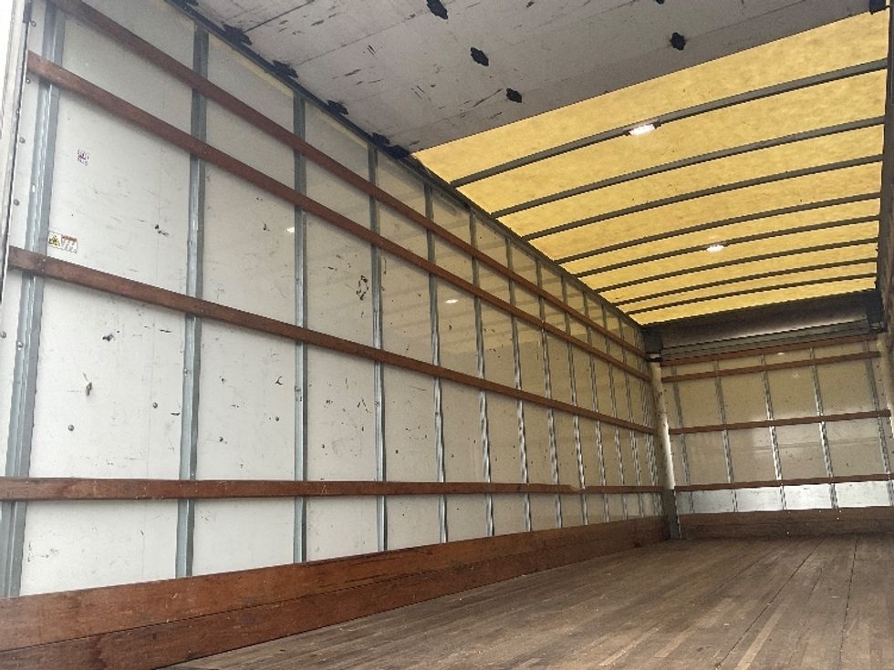 Medium Duty Box Truck-Light and Medium Duty Trucks-International-2022-MV607-Warren-MI-233,304\n\t\tmiles-$ 42,250 - Image 11
