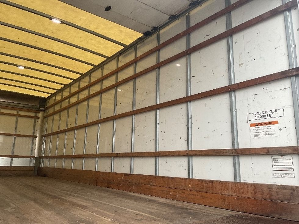 Medium Duty Box Truck-Light and Medium Duty Trucks-International-2022-MV607-Warren-MI-233,304\n\t\tmiles-$ 42,250 - Image 12