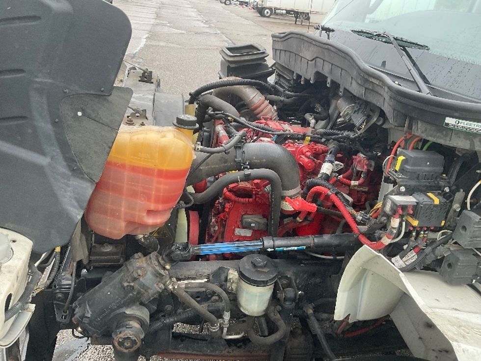 Medium Duty Box Truck-Light and Medium Duty Trucks-International-2022-MV607-Warren-MI-233,304\n\t\tmiles-$ 42,250 - Image 24