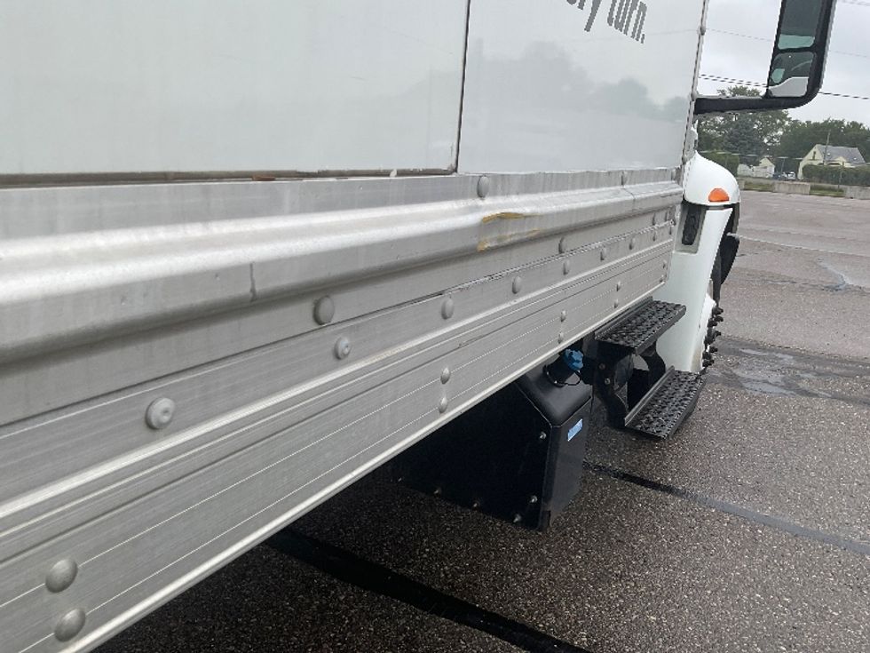 Medium Duty Box Truck-Light and Medium Duty Trucks-International-2022-MV607-Warren-MI-233,304\n\t\tmiles-$ 42,250 - Image 29