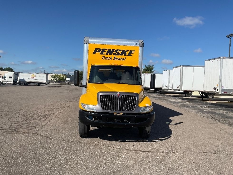 Medium Duty Box Truck-Light and Medium Duty Trucks-International-2022-MV607-Warren-MI-302,710\n\t\tmiles-$ 27,500 - Image 2