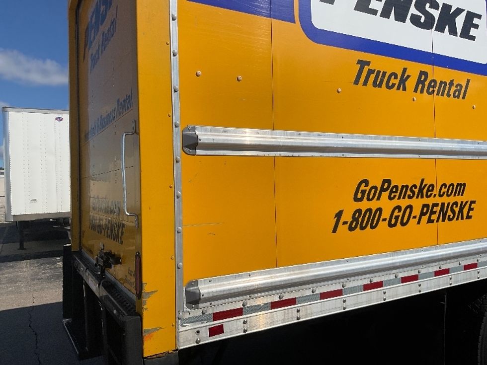 Medium Duty Box Truck-Light and Medium Duty Trucks-International-2022-MV607-Warren-MI-302,710\n\t\tmiles-$ 27,500 - Image 29