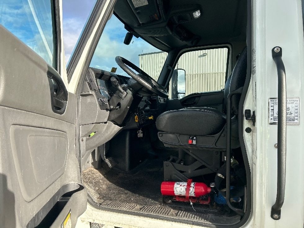 Medium Duty Box Truck-Light and Medium Duty Trucks-International-2022-MV607-Watertown-NY-112,489\n\t\tmiles-$ 69,250 - Image 16