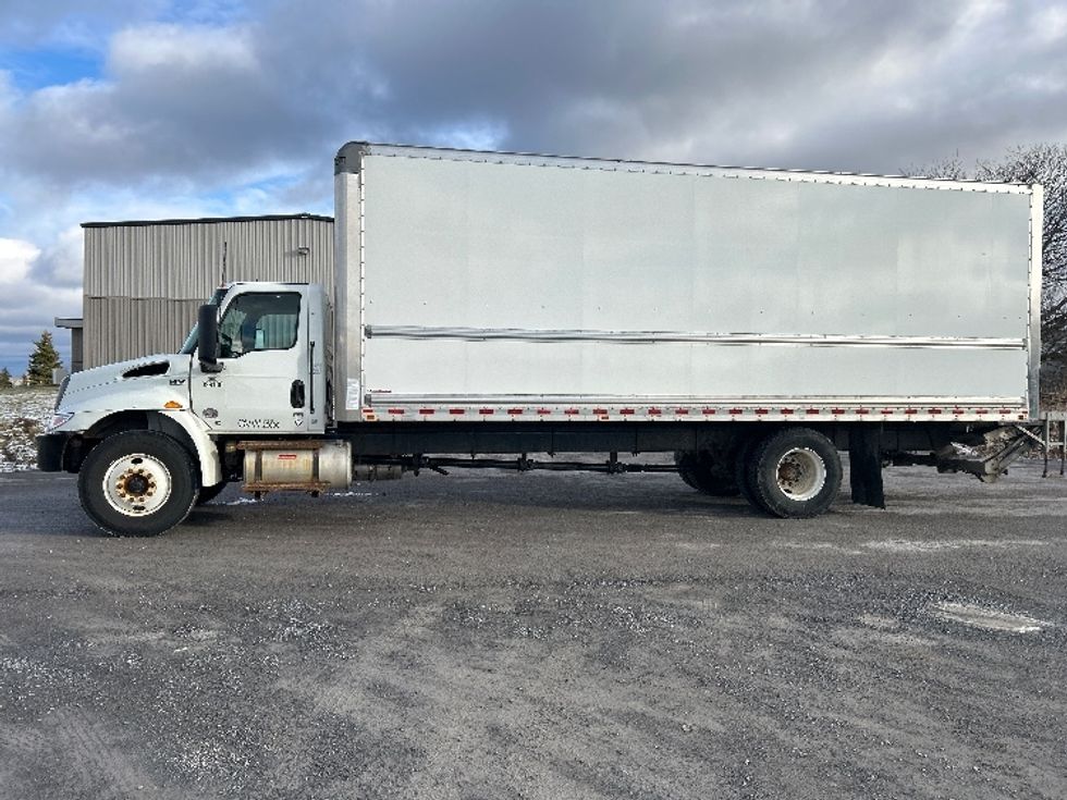 Medium Duty Box Truck-Light and Medium Duty Trucks-International-2022-MV607-Watertown-NY-112,489\n\t\tmiles-$ 69,250 - Image 4