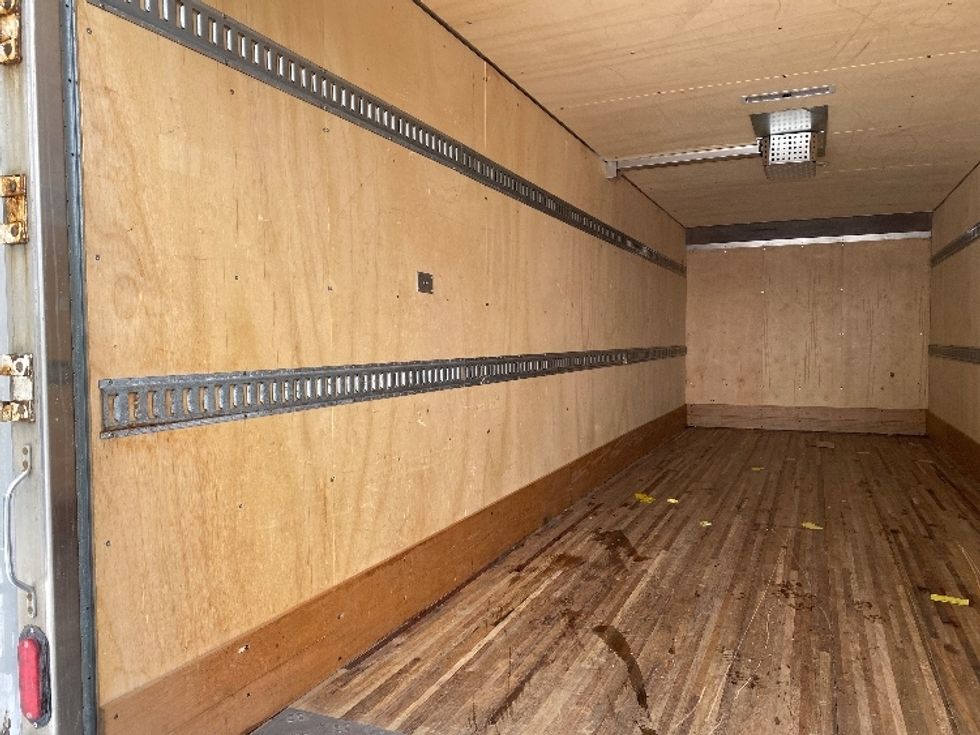 Medium Duty Box Truck-Light and Medium Duty Trucks-International-2022-MV607-Watertown-NY-148,809\n\t\tmiles-$ 48,250 - Image 11