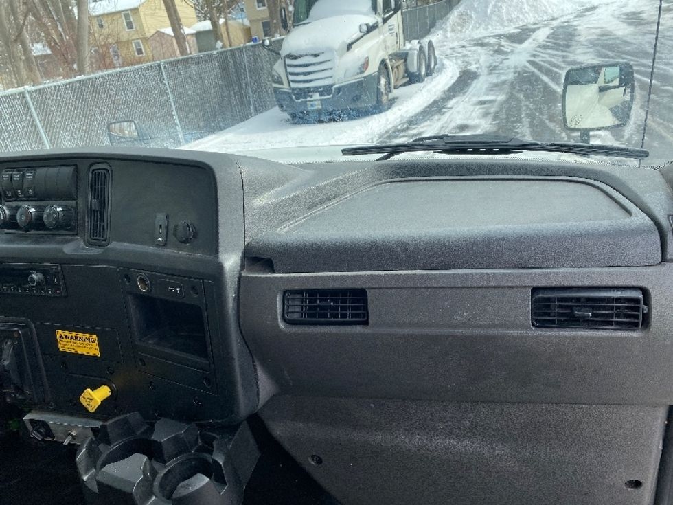 Medium Duty Box Truck-Light and Medium Duty Trucks-International-2022-MV607-Watertown-NY-148,809\n\t\tmiles-$ 48,250 - Image 21