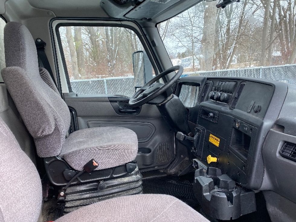 Medium Duty Box Truck-Light and Medium Duty Trucks-International-2022-MV607-Watertown-NY-148,809\n\t\tmiles-$ 48,250 - Image 22