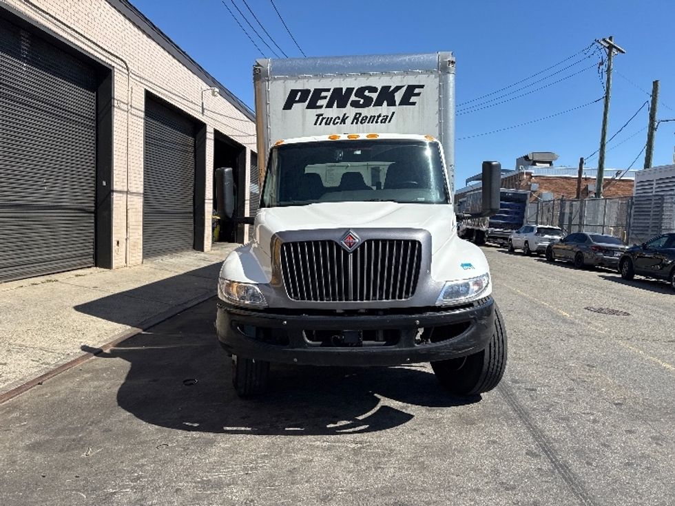 Medium Duty Box Truck-Light and Medium Duty Trucks-International-2022-MV607-West Babylon-NY-111,387\n\t\tmiles-$ 68,000 - Image 2