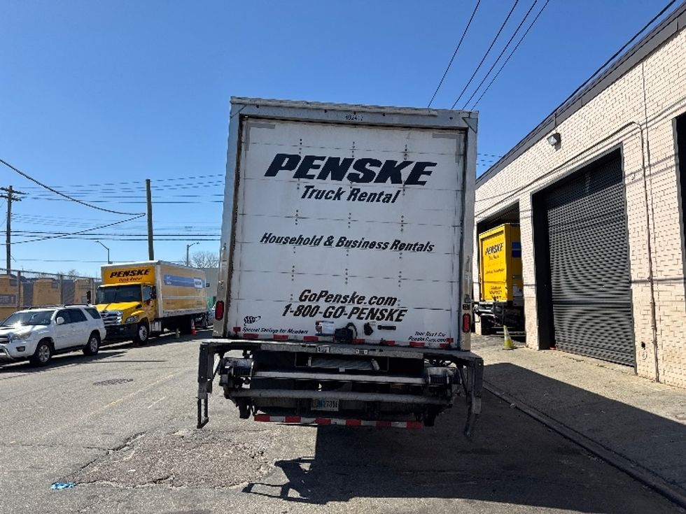 Medium Duty Box Truck-Light and Medium Duty Trucks-International-2022-MV607-West Babylon-NY-111,387\n\t\tmiles-$ 68,000 - Image 7