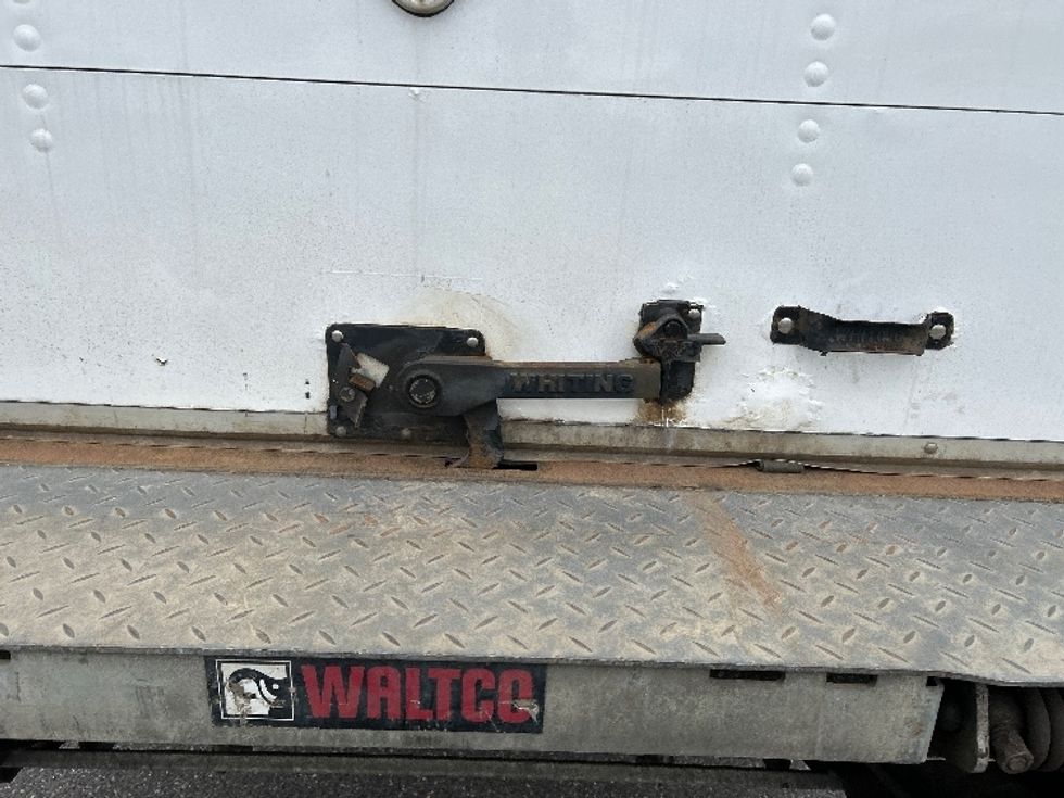 Medium Duty Box Truck-Light and Medium Duty Trucks-International-2022-MV607-West Babylon-NY-156,400\n\t\tmiles-$ 54,250 - Image 26