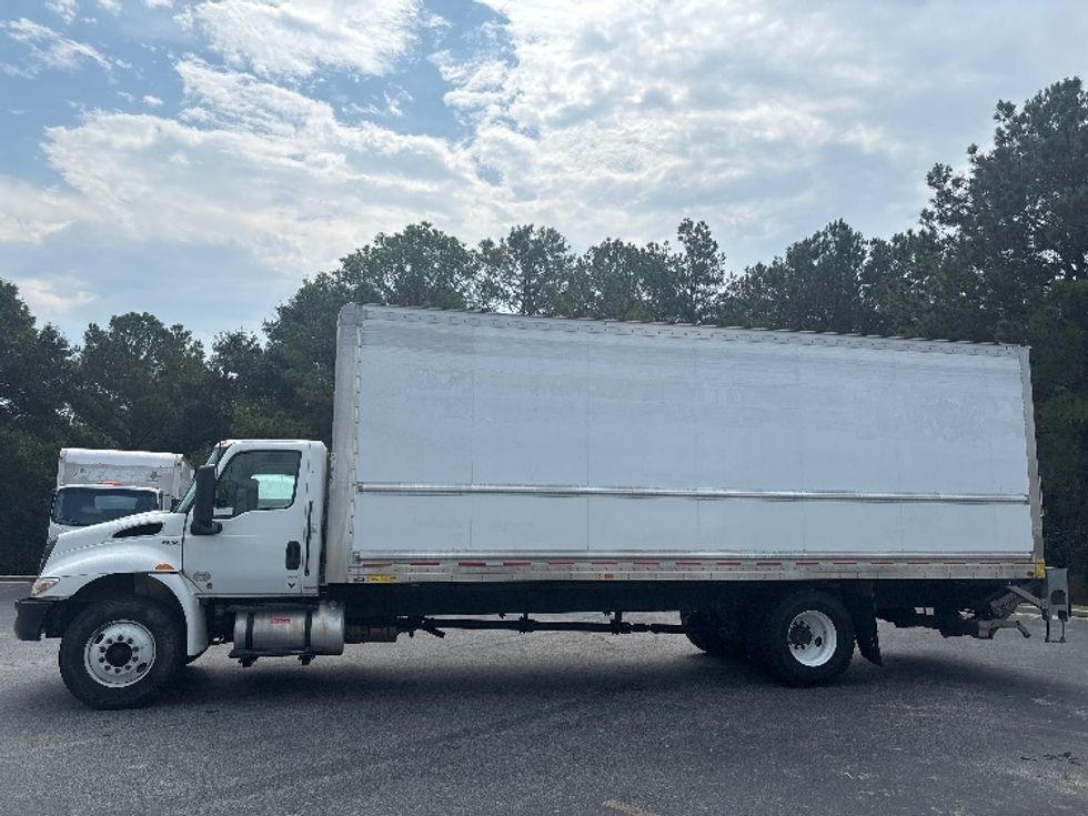 Medium Duty Box Truck-Light and Medium Duty Trucks-International-2022-MV607-West Columbia-SC-147,601\n\t\tmiles-$ 70,250 - Image 4
