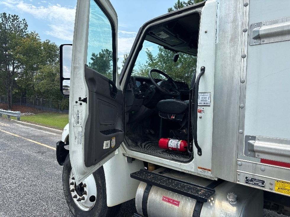 Medium Duty Box Truck-Light and Medium Duty Trucks-International-2022-MV607-West Columbia-SC-147,601\n\t\tmiles-$ 70,250 - Image 16
