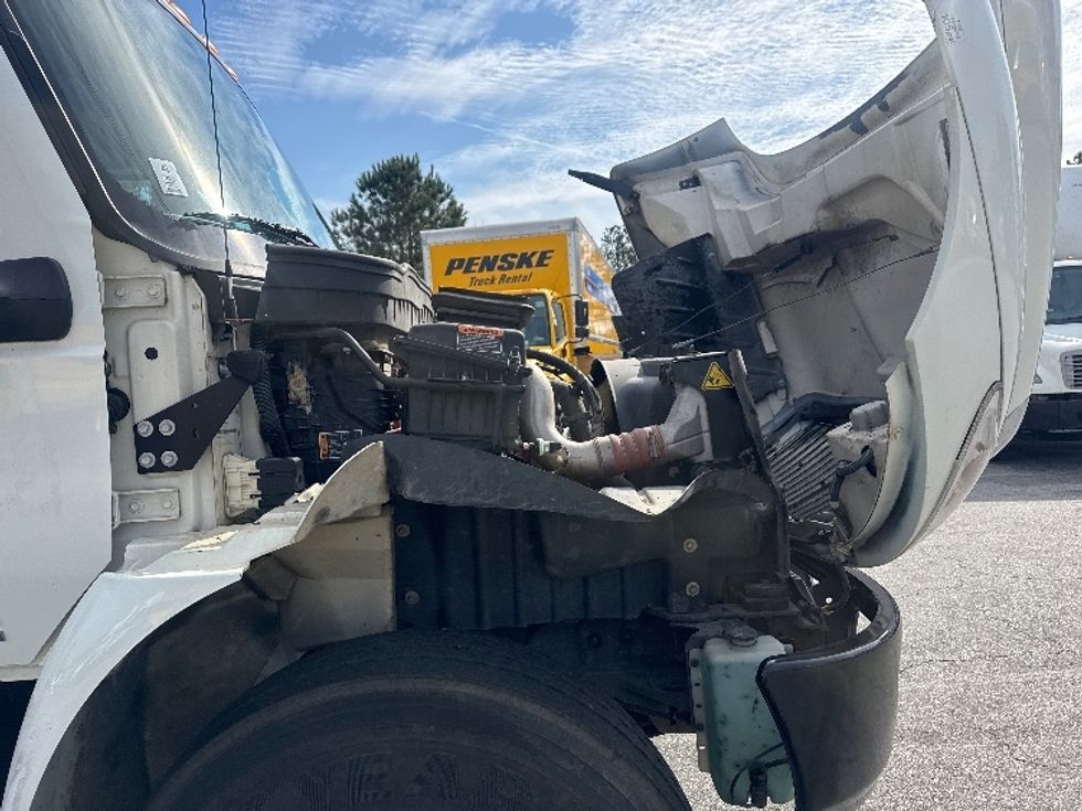 Medium Duty Box Truck-Light and Medium Duty Trucks-International-2022-MV607-West Columbia-SC-176,459\n\t\tmiles-$ 52,000 - Image 23