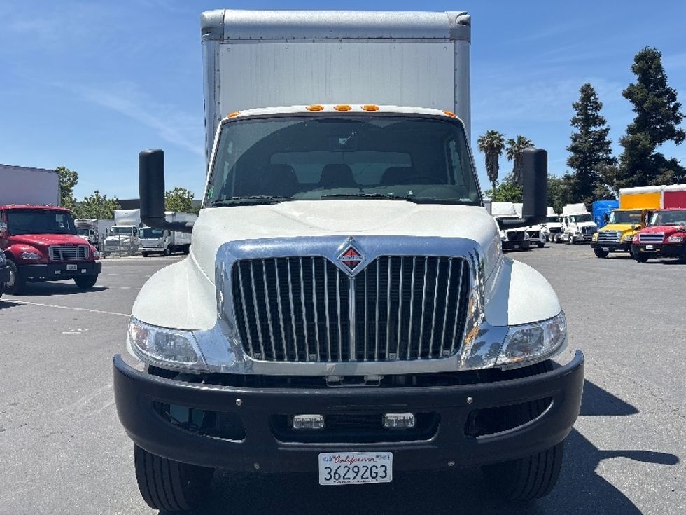 Medium Duty Box Truck-Light and Medium Duty Trucks-International-2022-MV607-West Sacramento-CA-115,392\n\t\tmiles-$ 50,750 - Image 2