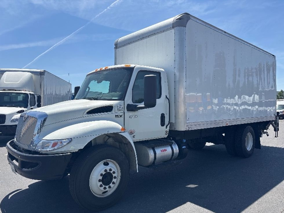 Medium Duty Box Truck-Light and Medium Duty Trucks-International-2022-MV607-West Sacramento-CA-115,392\n\t\tmiles-$ 50,750 - Image 3