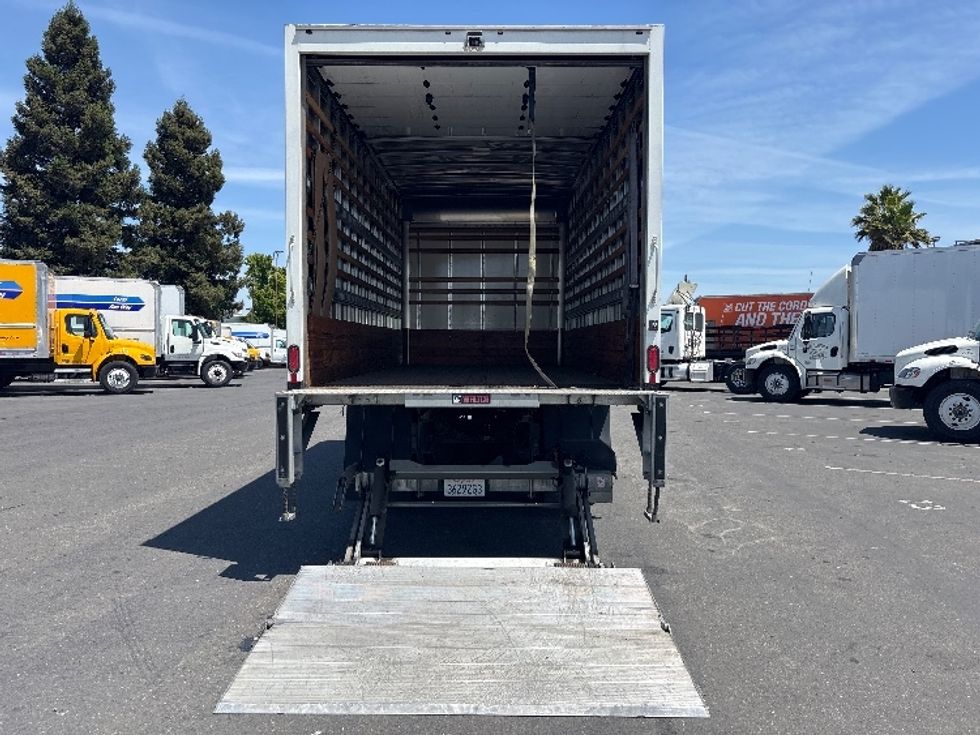 Medium Duty Box Truck-Light and Medium Duty Trucks-International-2022-MV607-West Sacramento-CA-115,392\n\t\tmiles-$ 50,750 - Image 9