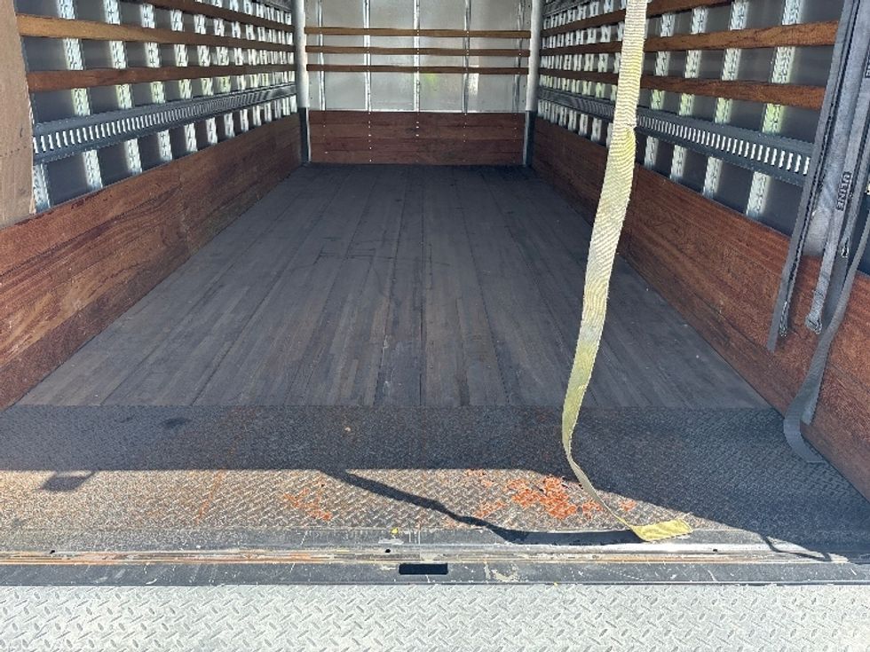 Medium Duty Box Truck-Light and Medium Duty Trucks-International-2022-MV607-West Sacramento-CA-115,392\n\t\tmiles-$ 50,750 - Image 10