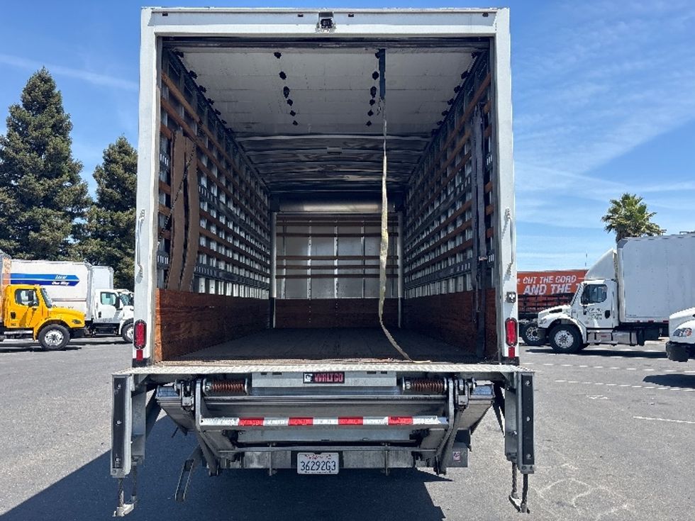 Medium Duty Box Truck-Light and Medium Duty Trucks-International-2022-MV607-West Sacramento-CA-115,392\n\t\tmiles-$ 50,750 - Image 8