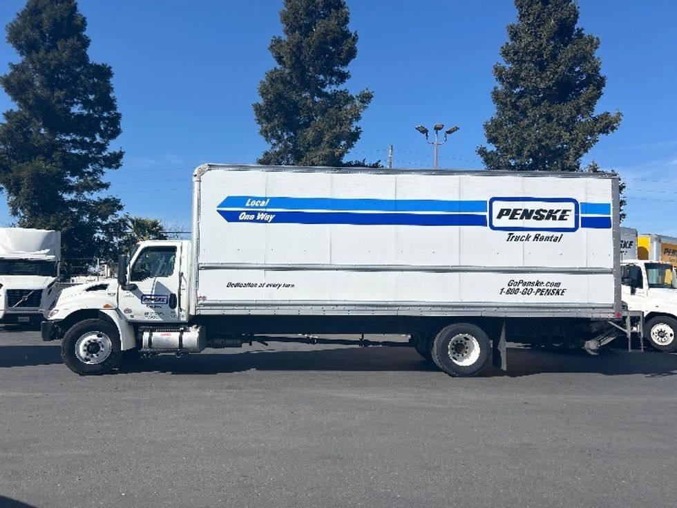 Medium Duty Box Truck-Light and Medium Duty Trucks-International-2022-MV607-West Sacramento-CA-140,354\n\t\tmiles-$ 68,000 - Image 4