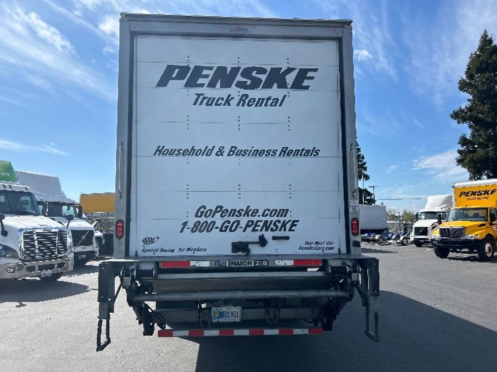 Medium Duty Box Truck-Light and Medium Duty Trucks-International-2022-MV607-West Sacramento-CA-140,354\n\t\tmiles-$ 68,000 - Image 7