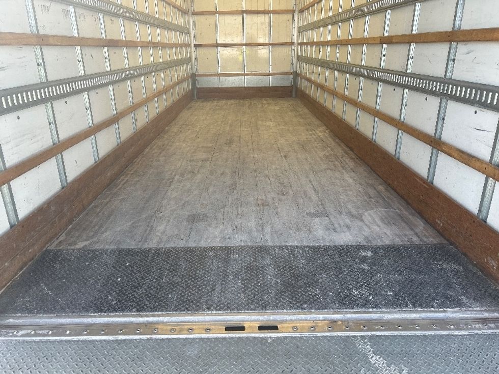 Medium Duty Box Truck-Light and Medium Duty Trucks-International-2022-MV607-West Sacramento-CA-140,354\n\t\tmiles-$ 68,000 - Image 10
