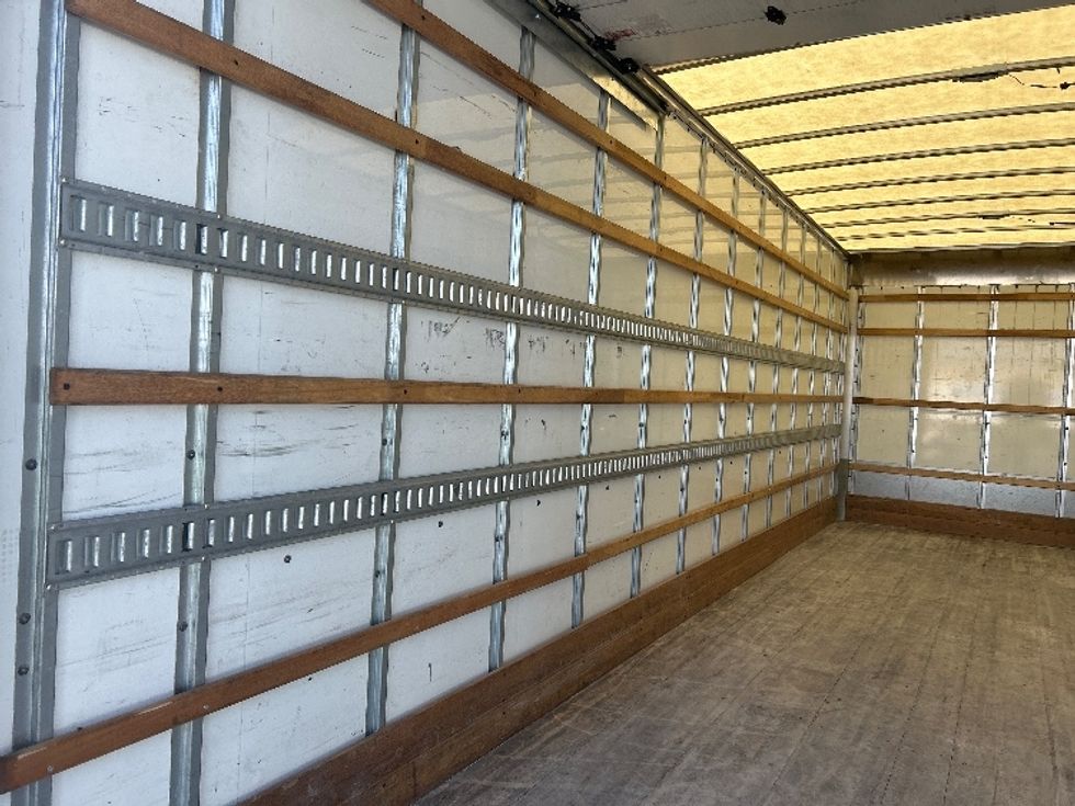 Medium Duty Box Truck-Light and Medium Duty Trucks-International-2022-MV607-West Sacramento-CA-140,354\n\t\tmiles-$ 68,000 - Image 11